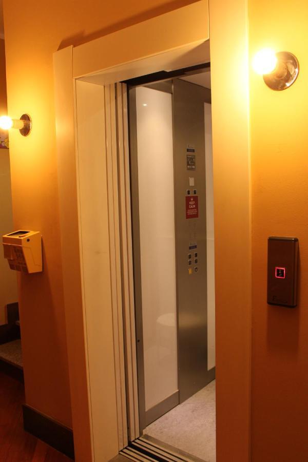 La Gare B&B Fiera Маджента Экстерьер фото